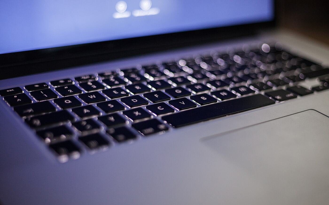 Using private email over Tor and without JavaScript